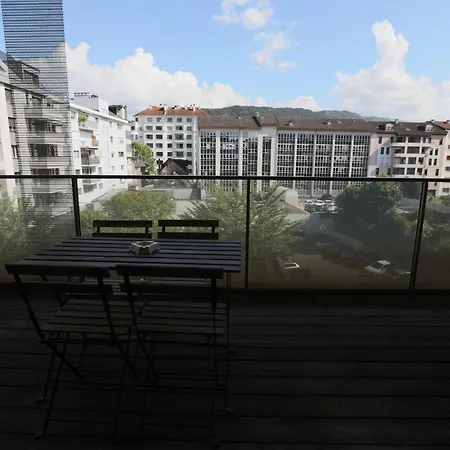 Apartamento L'urbain Annecien Terrasse Et Double Garage *