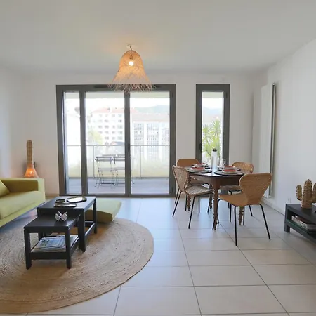 L'urbain Annecien Terrasse Et Double Garage * Annecy