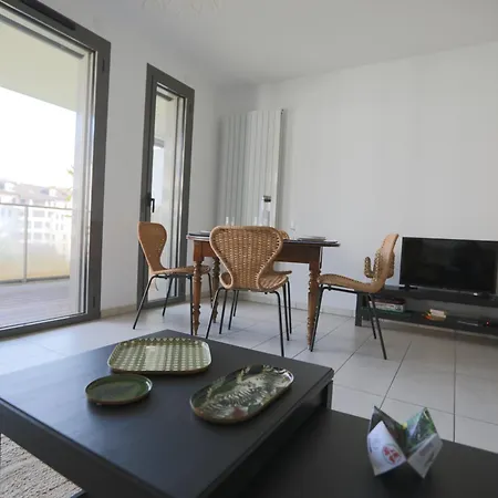 L'urbain Annecien Terrasse Et Double Garage