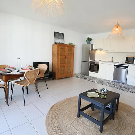Apartamento L'urbain Annecien Terrasse Et Double Garage *